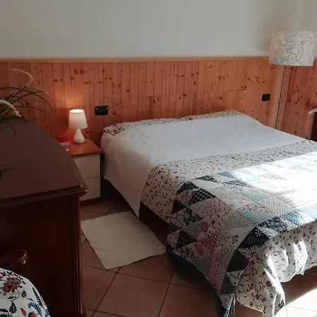 Giardino. Bilocale Grande A 800 M Dal Mare. 4 Posti Letto. Apartman San Remo
