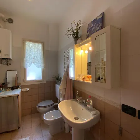 Giardino. Bilocale Grande A 800 M Dal Mare. 4 Posti Letto. Διαμέρισμα *