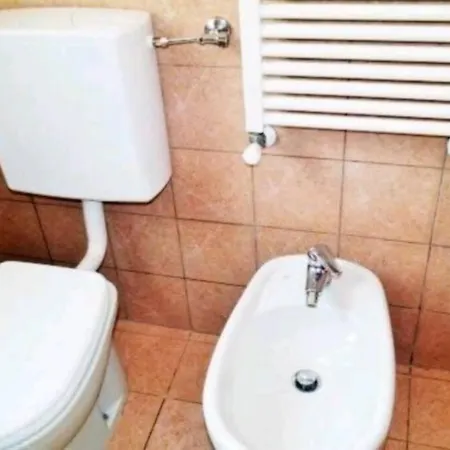 Giardino. Bilocale Grande A 800 M Dal Mare. 4 Posti Letto. Διαμέρισμα Σαν Ρέμο